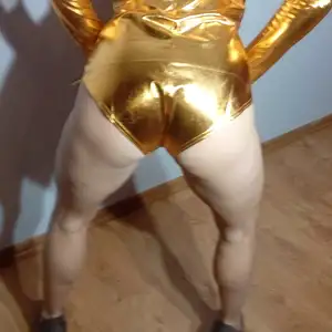 Złote Body sexi mega kuszące