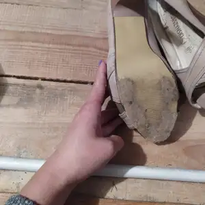 Mocno znoszone szpileczki od perwerki