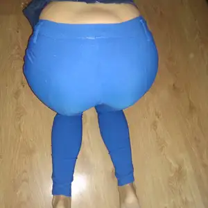 Niebieskie spodnie... od rasowej kotki