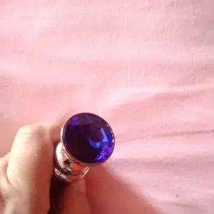 Prążkowany koreczek analny z mojej pupci