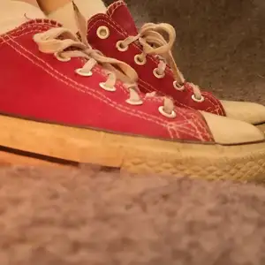 Trampki  + skarpetki