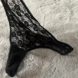 Koronkowe sexi skąpe