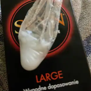 Gumka ze spermą z dużego fiuta +bonus zadania
