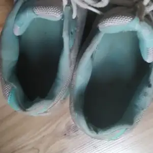 Uwalone stare buty Air Max