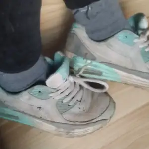 Uwalone stare buty Air Max