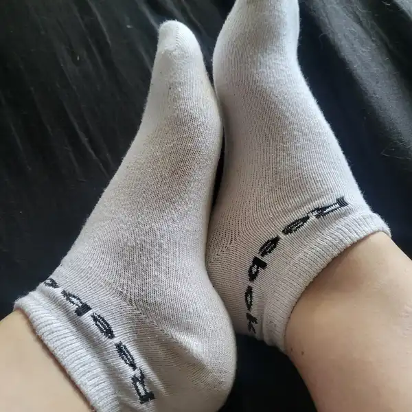 Moje skarpetki noszone dwa dni białe reebok sportowe