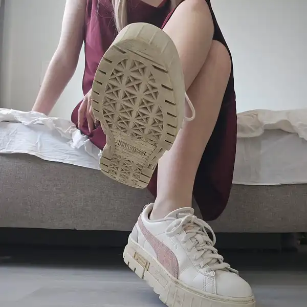 Moje buty Puma, noszone, pachnące i upadlające
