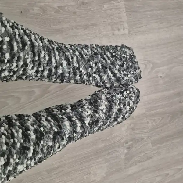 Grube spocone karpety