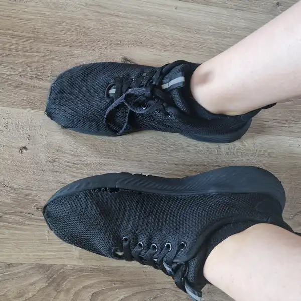 Buty z silowni do wylizania