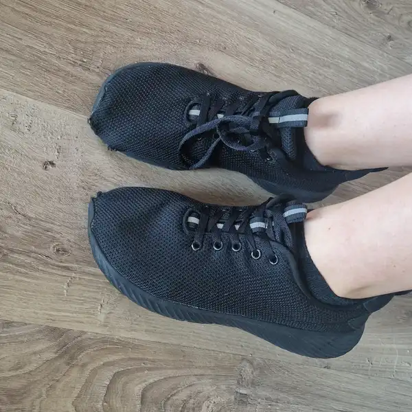 Buty z silowni do wylizania
