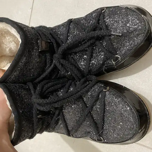 Czarne ocieplane buty ala uggi