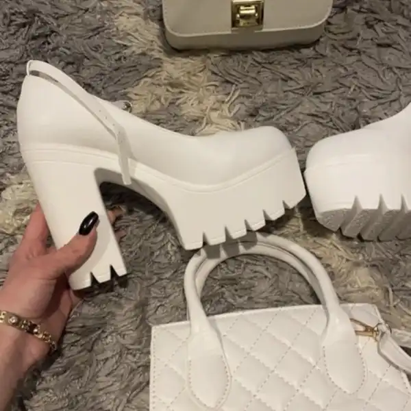 Wirtualne zakupy ze swoją Panią