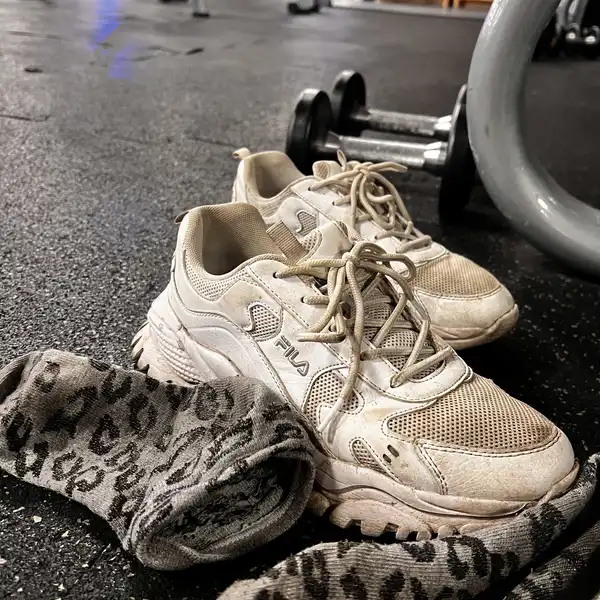 Buty po siłowni i skarpetki