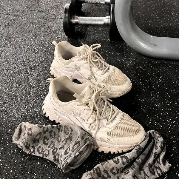 Buty po siłowni i skarpetki