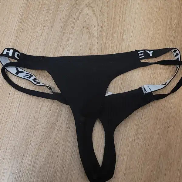 Noszone majteczki z soczystej cipki