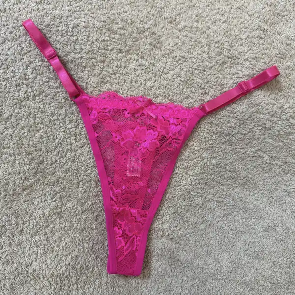 Seksowne koronkowe majteczki