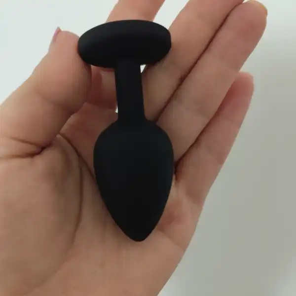 Silikonowy koreczek w czarnym kolorze