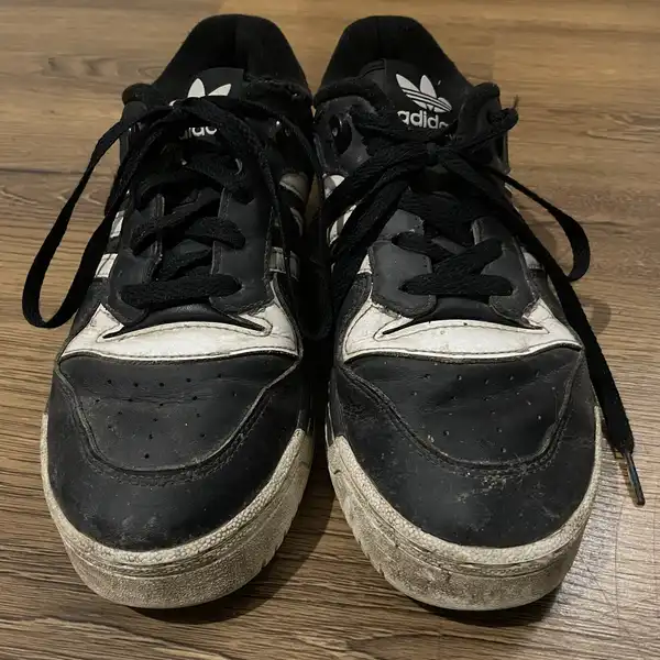 Wychodzone brudne butki