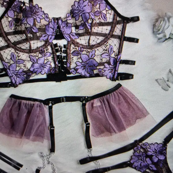 Cuckold Kup swojej Pani ładną bieliznę Fotki