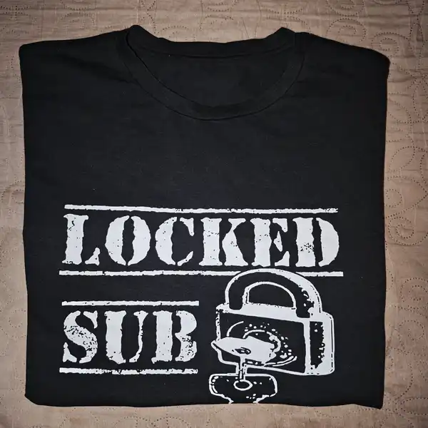 Koszulka Uległego i zadania