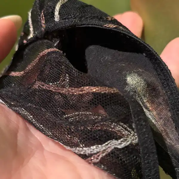 Majteczki pełne wydzieliny i zapachu